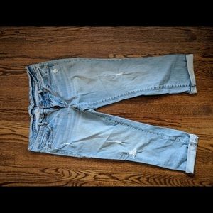 American Eagle Destroyed Cropped Jeans